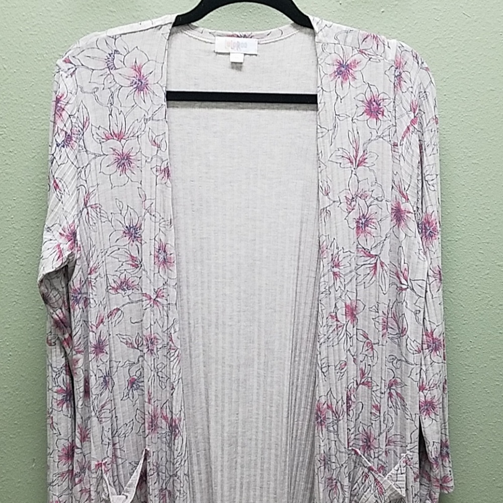 LULAROE SARAH SIZE MED